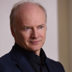 Photo of Gianandrea Noseda
